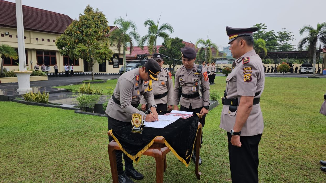 Kasat Bimnas, Kasikum dan Kapolsek Terawas Diganti, Kapolres Musi Rawas Berikan Pesan