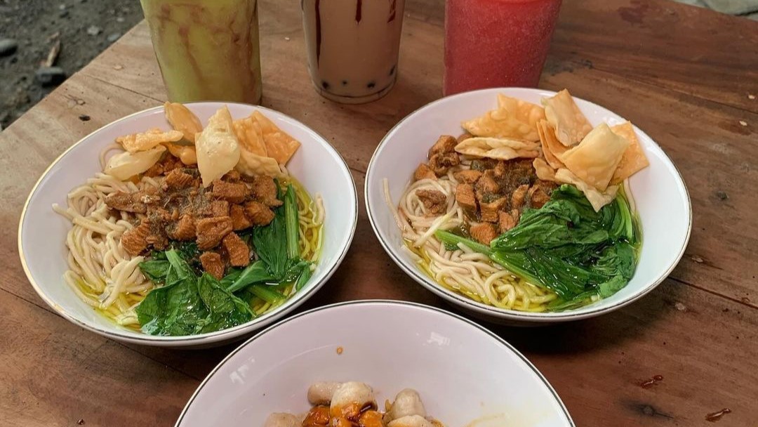 Resep Mie Ayam Kuah Kental, Dijamin Lezat dan Sulit Ditolak, Sajian yang Memuaskan