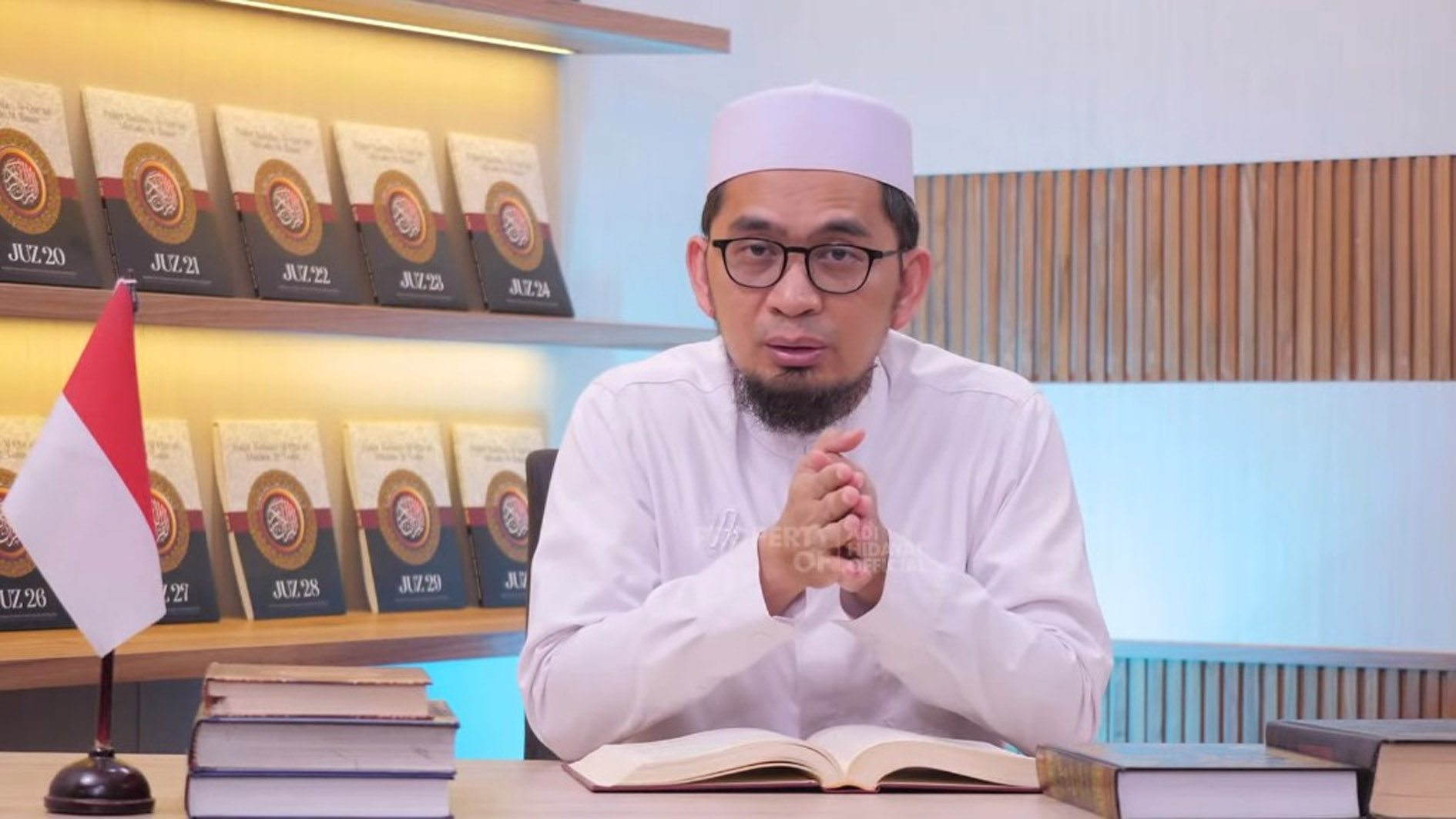 Ustaz Adi Hidayat Bedah Perbedaan Puasa Arafah di Indonesia yang Bertepatan Hari Tasyrik di Arab Saudi