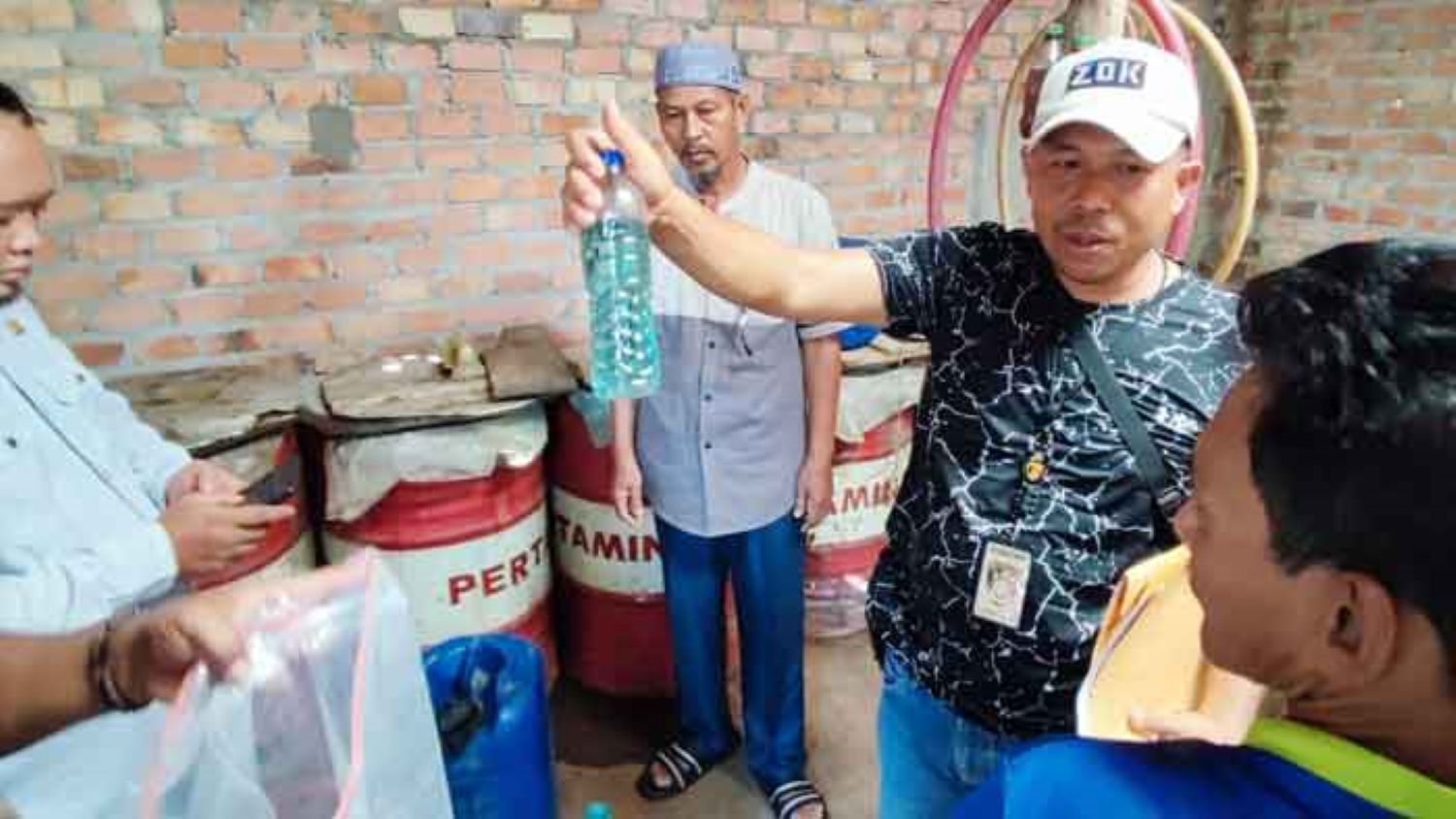 Waspada Pertalite Palsu Dijual Bebas, Kenali  Ciri-cirinya, Salah Satunya Pakai Jari