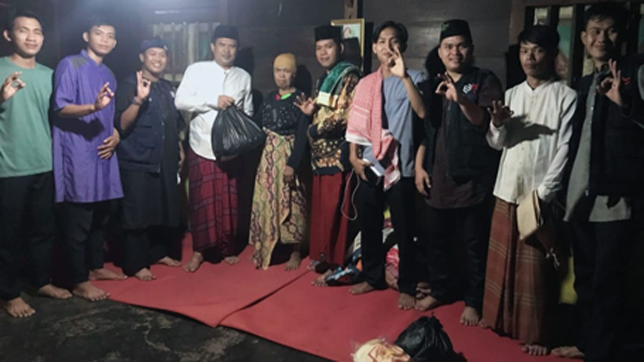Camat dan Relawan Selangit Mengajar Musi Rawas Menginap Satu Malam di Desa, Ini Yang Dilakukan