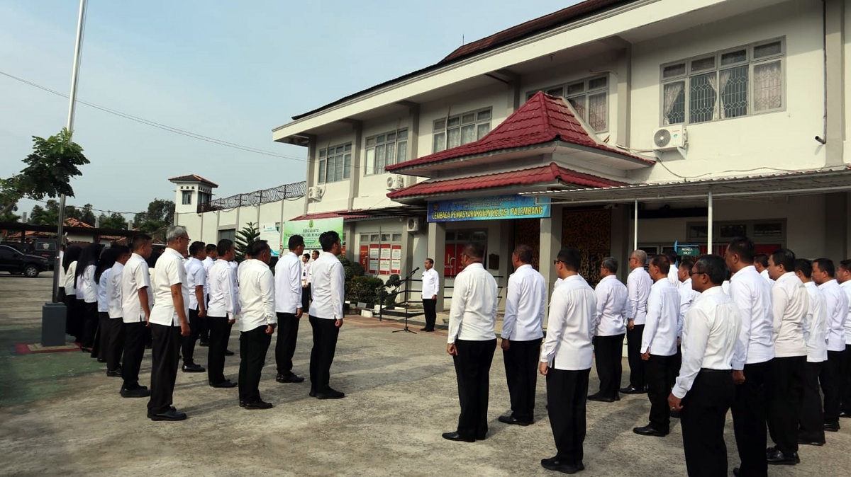 Bapas Muratara Ikuti Apel Pagi Bersama di Lapas Kelas 1 Palembang