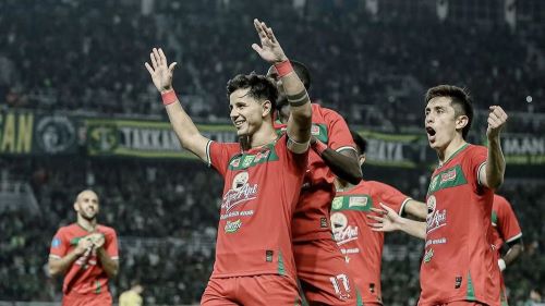 Liga 1 Indonesia: Prediksi Malut United vs Persebaya Surabaya, Jumat 16 Agustus 2024, Kick Off 15.30 WIB