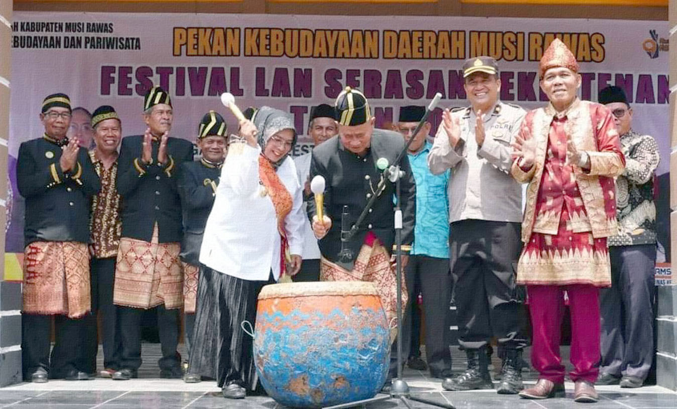 Wakil Bupati Musi Rawas Buka Festival Lan Serasan Sekentenan