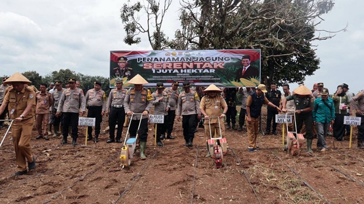 Polres Lubuk Linggau Bersama Pemkot Gelar Kegiatan Gerakan Penanaman 1 Juta Hektar Tanaman Jagung