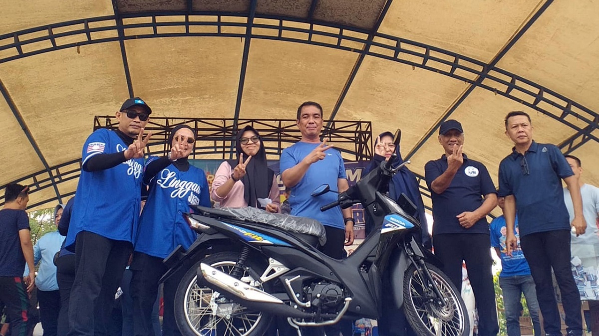 Senam Sehat Bersama Fauzi H Amro Berhadiah Sepeda Motor, Dimeriahkan Frans D’academy dan Monica KDI