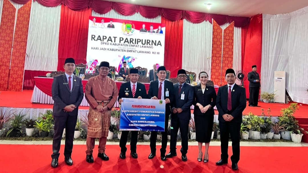 Paripurna HUT ke-18 Kabupaten Empat Lawang Berlangsung Khidmat