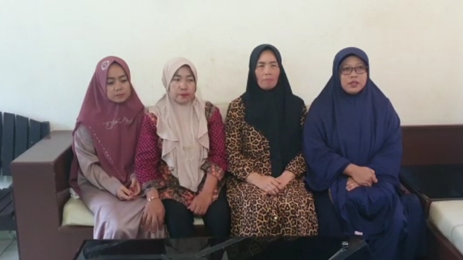 Ibu yang Labrak Perempuan di Bakso Len Mengaku Salah Paham, Video Klarifikasi Beredar