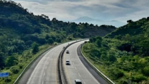  Tol Kapal-Betung Hemat Waktu 3,5 Jam, Turis Juga Bisa Foto di Jembatan Ciri Khas Palembang