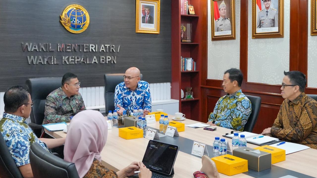 Terima Kunjungan Wamenlu, Wamen Ossy Bicarakan Hak Atas Tanah bagi WNA dan Diaspora