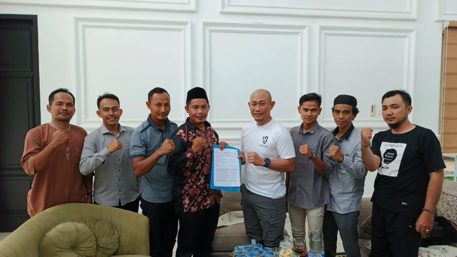 Laskar Santri Sepakat Menangkan Yoppy Karim dan H Rustam Effendi, Janji Lunasi Tunggakan BPJS Kesehatan Rp16 M