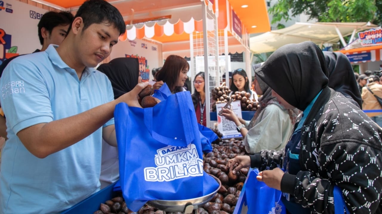 Diberdayakan BRI, Bisnis Klaster Petani Salak Ini Melejit!