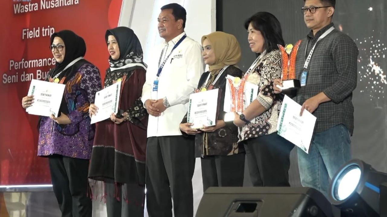 SKK Migas - Seleraya Dukung Stand Muratara, Raih Juara Kategori Kreatif Apkasi Otonomi Expo 2025