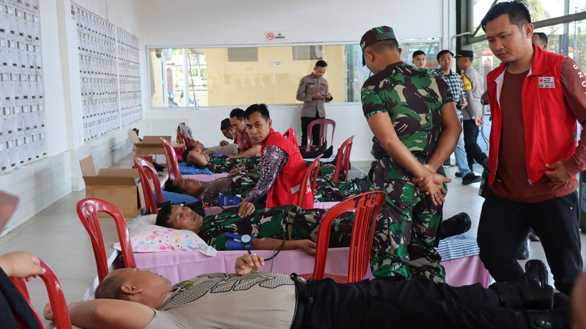 Peringati HUT Humas Polri ke-73, Polres Musi Rawas Gelar Donor Darah Bersama TNI dan Pemkab