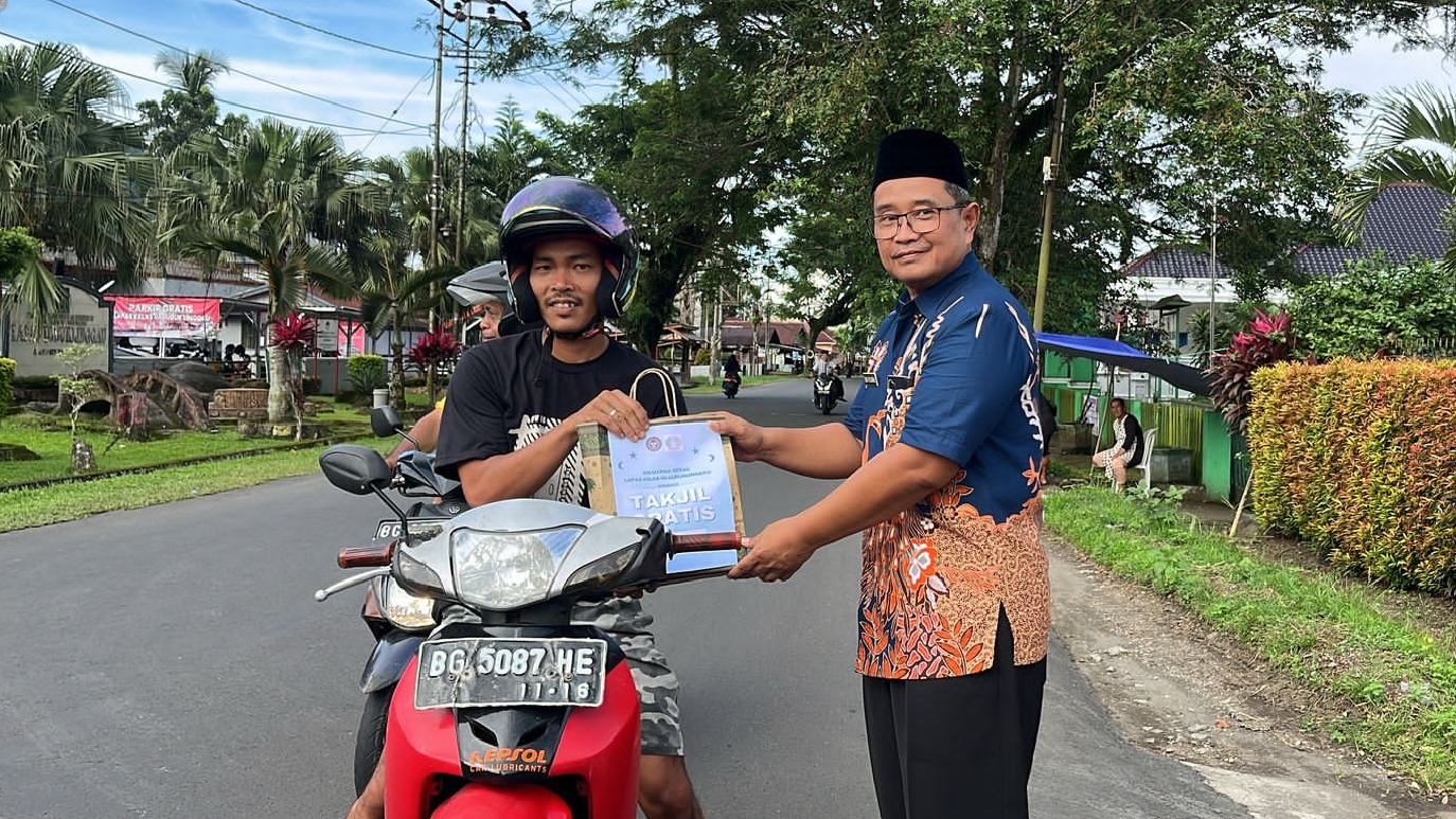 Tebar Kebaikan di Bulan Suci Ramadan, Lapas Lubuk Linggau Berbagi Takjil untuk Masyarakat