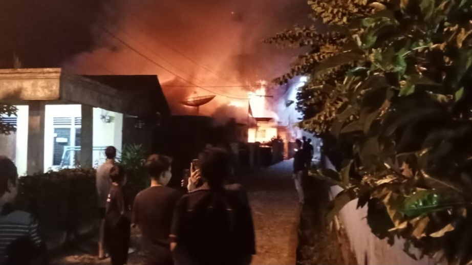 Nenek di Lubuk Linggau Nyaris Terjebak Kobaran Api, Berikut Kronologisnya 