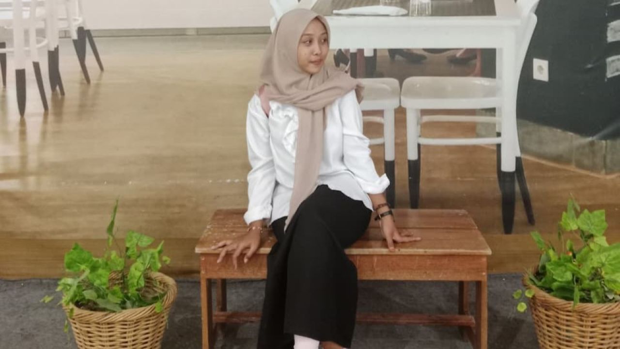 Gelondongan Kayu di Tengah Banjir: Tanda Bahwa Hutan Kita Tak Lagi Baik-baik Saja