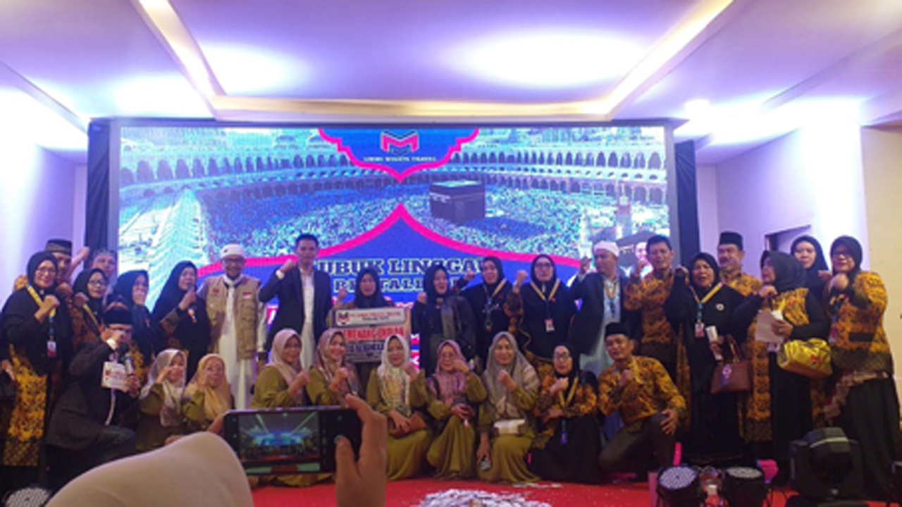 Ribuan Masyarakat Ikuti Seminar Diadakan Ummi Wisata Travel Lubuk Linggau, Berhadiah Paket Umrah 