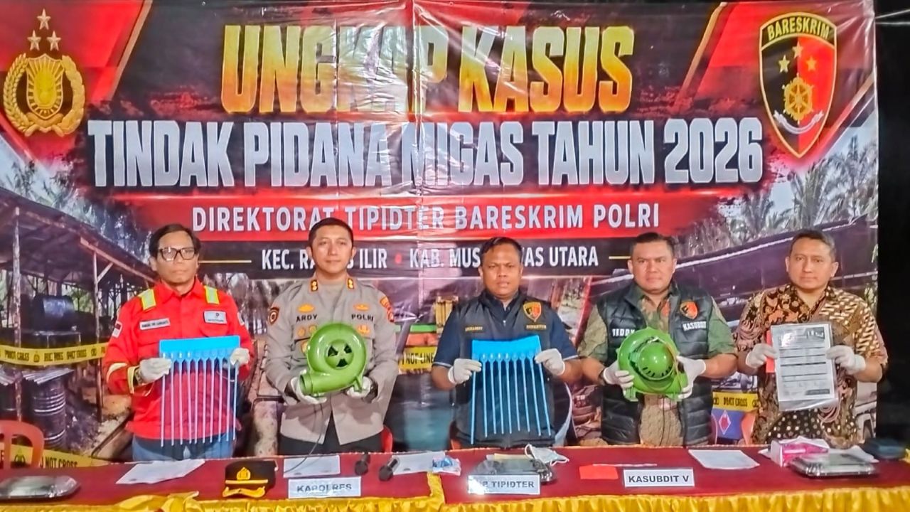 Bareskrim Polri Gerebek Kilang Minyak Ilegal di Muratara Sumsel
