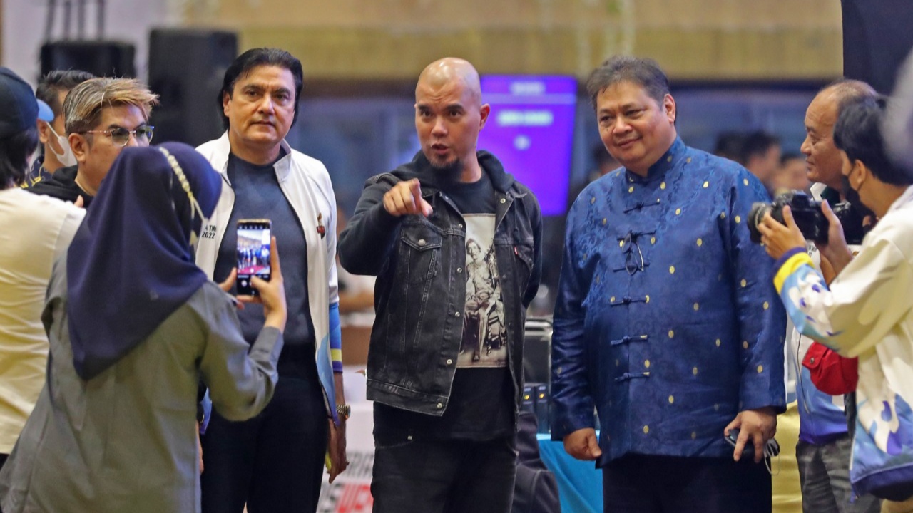 Airlangga dan Ahmad Dhani Sambangi Kejurnas Wushu Piala Presiden 2022