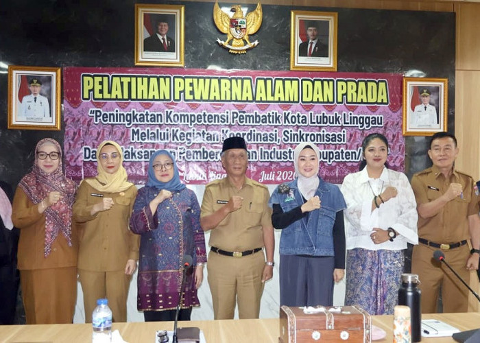 Pemkot Lubuk Linggau Tingkatkan Kompetensi Pembatik Lewat Pelatihan Pewarna Alam dan Prada