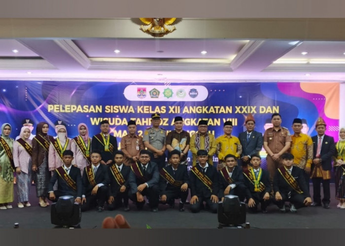 MAN 2 Lubuk Linggau Sukses Gelar Purnawiyata Siswa Kelas XII dan Wisuda Tahfidz Tahun Pelajaran 2025/2026