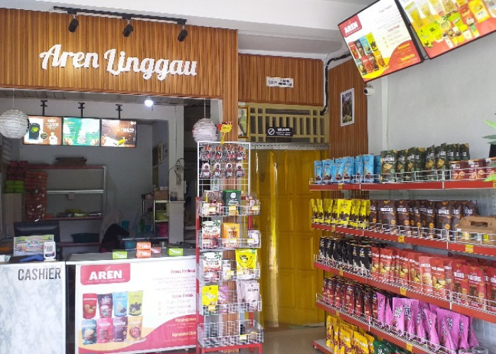 Cari Oleh-Oleh Khas Lubuk Linggau? Kunjungi Toko Aren Linggau, Menyediakan Bolu-Krekers dan Aneka Produk UMKM