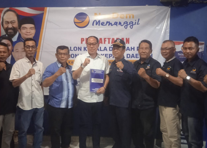 H Taufik Siswanto Ambil Formulir Bacalon Wakil Wali Kota Lubuk Linggau di DPD NasDem