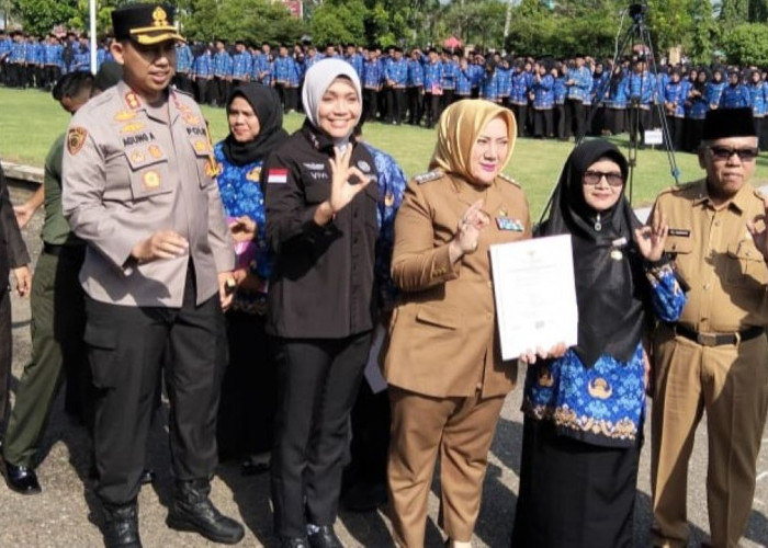 3.183 PPPK Paruh Waktu Terima SK, Bupati Musi Rawas Hj Ratna Machmud Ucapkan Selamat 