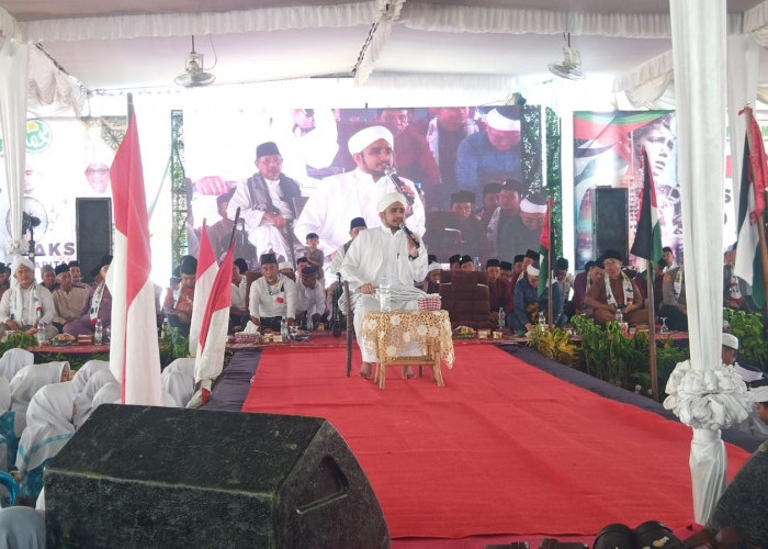 Pesantren Modern Ar Risalah Lubuk Linggau Gelar Mega Maulid Nabi Muhammad 1446 H Bersama Habib Muhammad Hanif