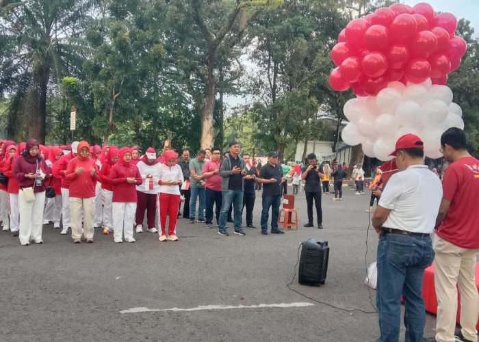 Lapas Narkotika Kelas IIA Muara Beliti Ikuti Jalan Santai dalam Rangka HUT RI dan HUT Pengayoman ke-79