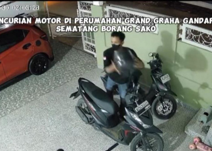 Makin Parah! Pencuri Motor di Palembang Terus Beraksi, Aksinya Kembali Terekam CCTV 