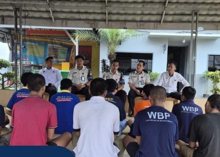 Perkuat Disiplin dan Tata Tertib, KPLP Lapas Narkotika Muara Beliti Beri Pembinaan kepada WBP Mapenaling