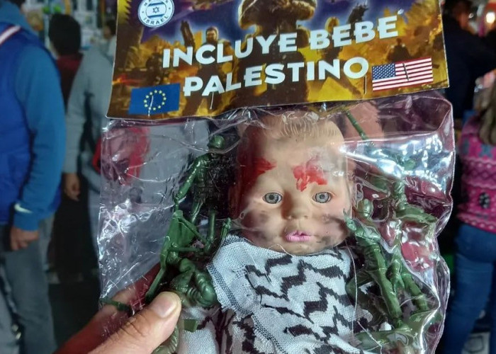 Cek Fakta, Israel Menjual Mainan Boneka Bayi Palestina yang Penuh Noda Darah 