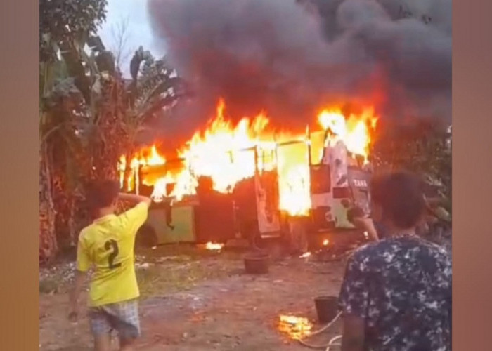 Bus Pemkab Mura Terbakar di Lubuk Linggau, 1 Korban Tewas Terpanggang