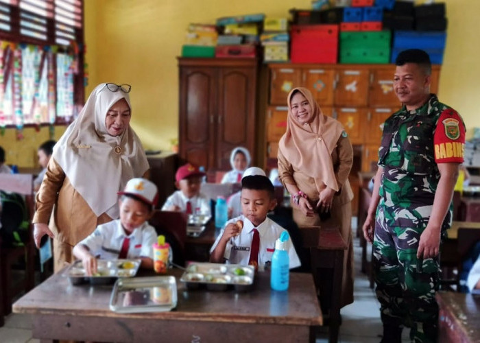 Uji Coba Makan Bergizi Gratis di Lubuk Linggau, Soal Menunya, ini Kata Siswa 