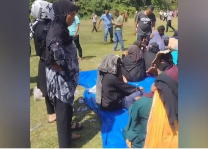 Warga Aceh Bongkar Paksa Tenda Penampugan Pengungsi Rohingya, Dipindahkan ke Kantor Wali Kota Sabang