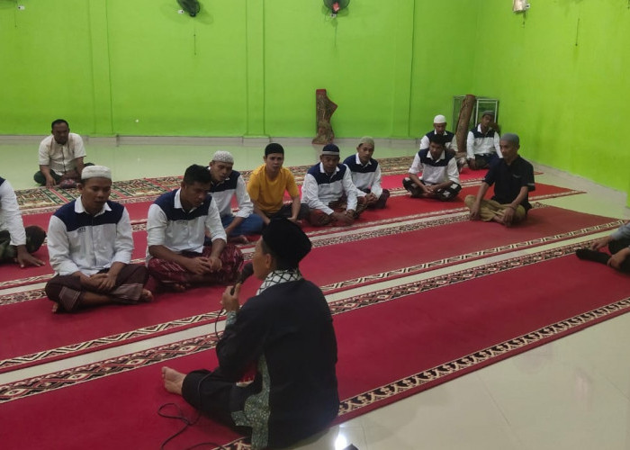 Pembinaan Keagamaan oleh Ustadz Harun Aroni untuk Warga Binaan Lapas Narkotika Muara Beliti