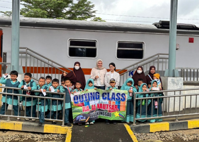 RA Al- Kautsar Lubuk Linggau Unggulkan Anak Membaca Hingga Mengaji