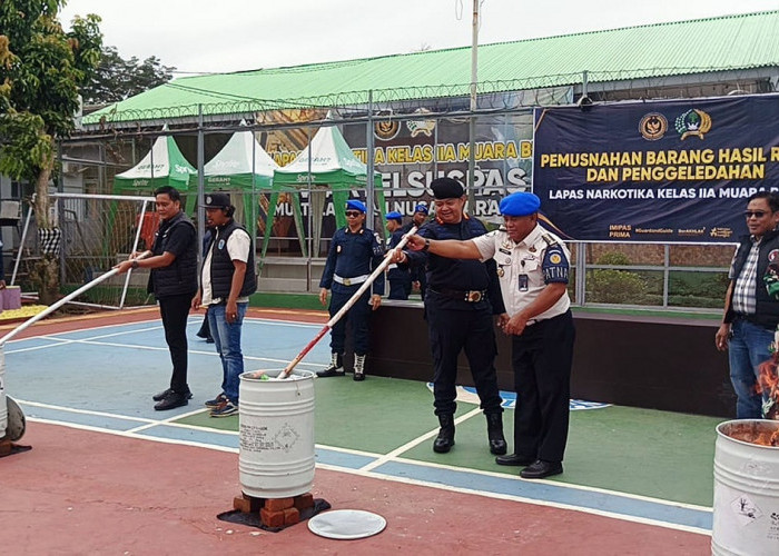 Lapas Narkotika Muara Beliti Musnahkan Barang Hasil Razia, Perketat Keamanan Warga Binaan