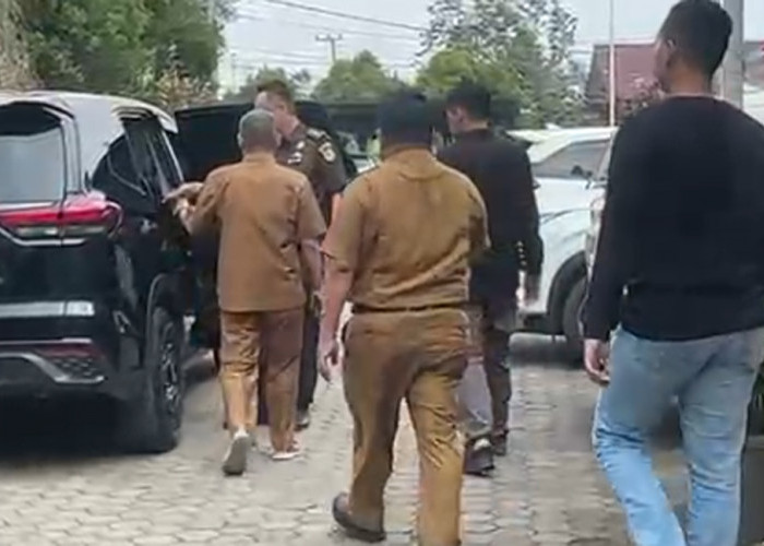 Beredar Video Jaksa Jemput Pejabat Disdik Lubuk Linggau, ini Kasi Intelejen: Bukan OTT