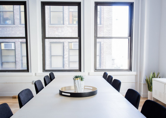 5 Tips Desain Interior Ruang Rapat Minimalis yang Membuat Anda Nyaman dan Semangat dalam Bekerja