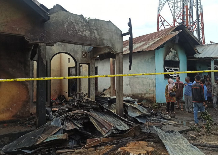 Api Sambar Jeriken Minyak di Lubuklinggau, 2 Rumah Terbakar, 1 Luka Bakar