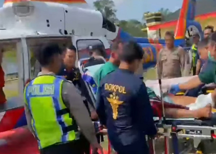 Diangkut Pakai Helikopter, Korban Selamat Bus ALS dengan Truk Tangki Dibawa ke Palembang