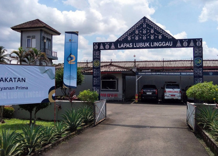 Lapas Lubuk Linggau Semarakkan Hari Bakti Pemasyarakatan ke-62 dengan Pemasangan Umbul-Umbul dan Spanduk