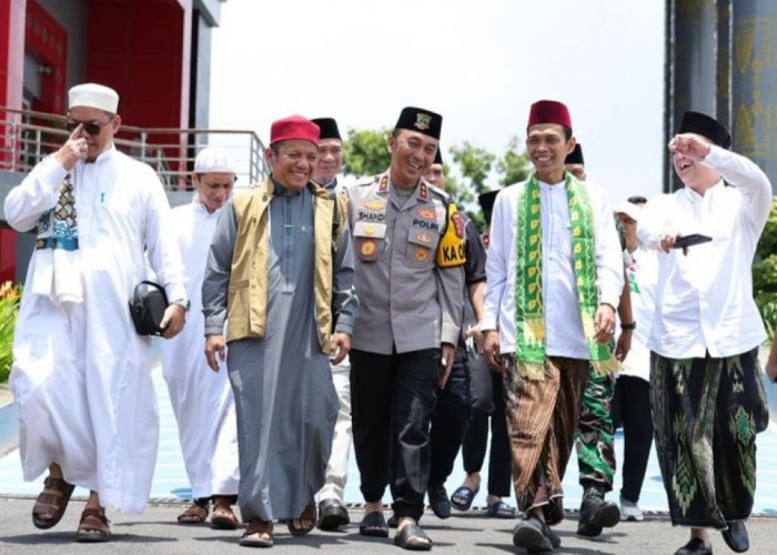 Jadi Khatib Jumat di Polda Sumsel, Ustadz Abdul Somad Ingatkan Tugas Polisi Adalah Amanah