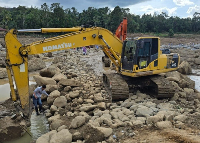 Apresiasi Jawa Timur dan Bengkulu, Mendagri Ajak Pemda Bantu Daerah Terdampak Bencana, Ada Dana Rp500 M
