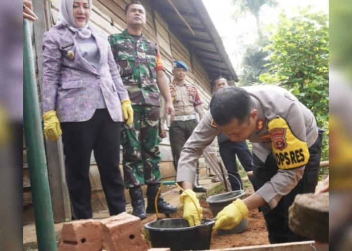 Kapolres dan Bupati Musi Rawas Peduli, Bedah Rumah Warga Yang Tak Layak