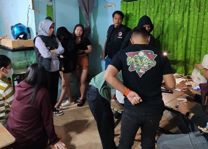 Lokalisasi Kampung Baru Digerebek, Polisi Amankan Puluhan Orang, 29 Positif