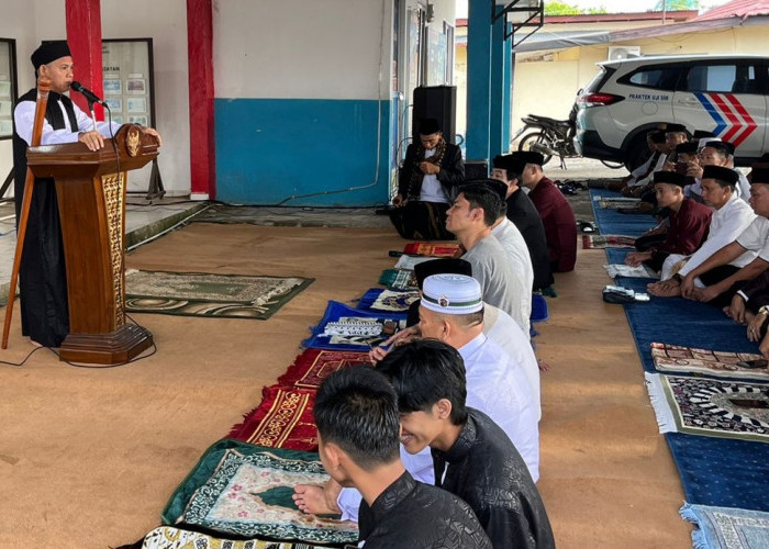 Pj Bupati Empat Lawang jadi Imam Salat Idul Fitri, Mohon Maaf Kepada Para Jemaah